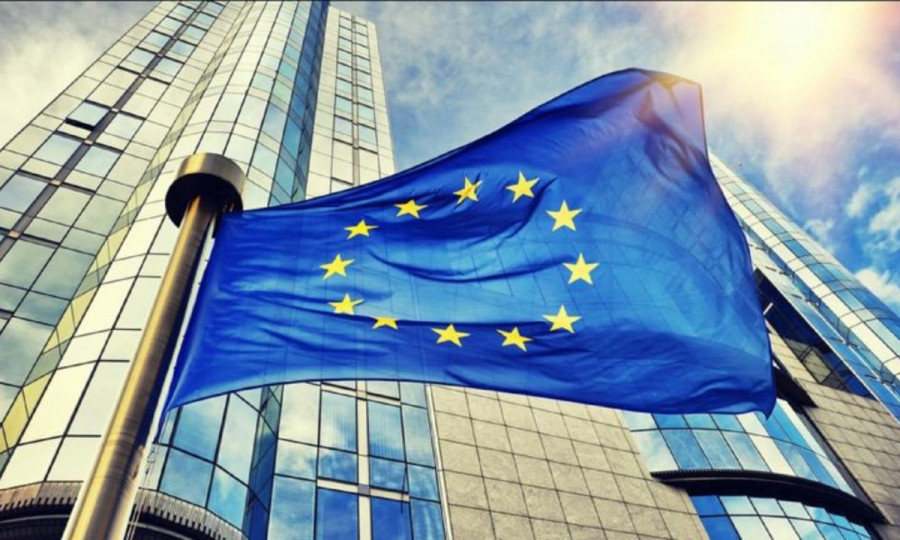 ΕΕ: Προς συμφωνία για τους ενιαίους φορτιστές ηλεκτρονικών συσκευών