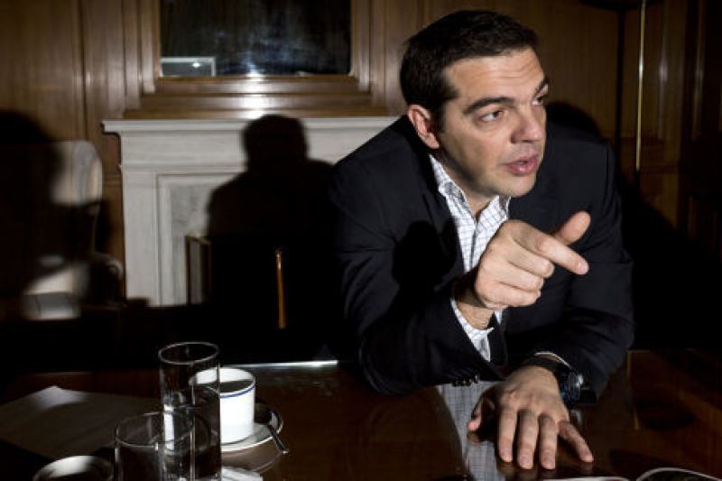 Τσίπρας: Στηρίζει Βαρουφάκη, θερμά λόγια για τη Μέρκελ
