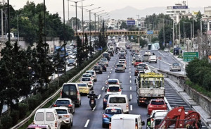 Αλλαγές στα τέλη κυκλοφορίας: Ευνοημένα τα ηλεκτρικά-Ποιοι θα πληρώνουν περισσότερα
