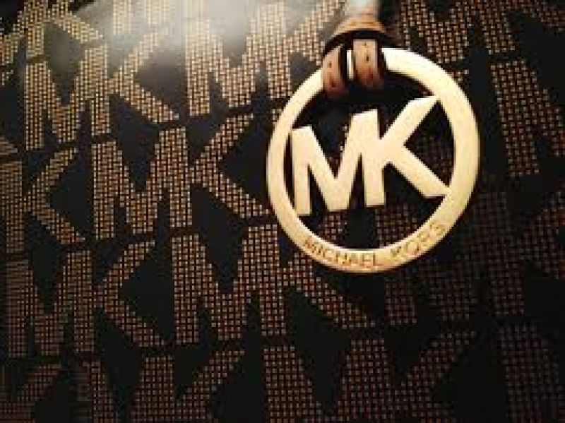 Πτώση 15% στα κέρδη της Michael Kors