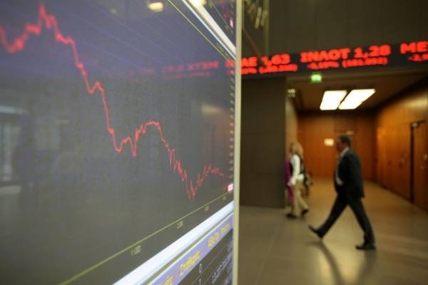 Οι Ευρωαγορές υπό το βάρος των ανακοινώσεων