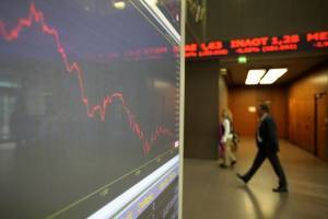 Οι Ευρωαγορές υπό το βάρος των ανακοινώσεων