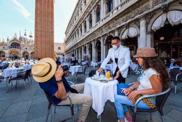 Ιταλία: Καλοκαίρι χωρίς Αμερικανούς τουρίστες ισούται με απώλειες €1,8 δισ.