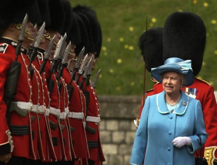 Η βασίλισσα Ελισάβετ επικύρωσε τον νόμο για το Brexit