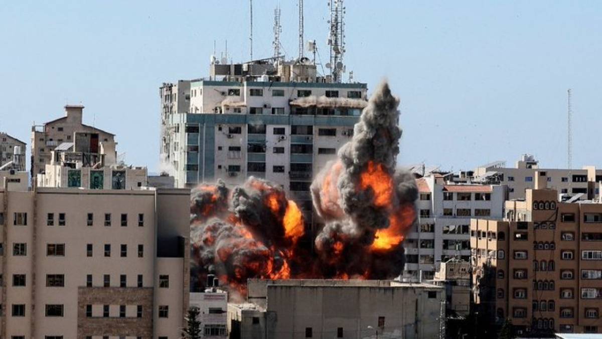 Γάζα: «Σοκ» στο Associated Press μετά το βομβαρδισμό κτιρίου του