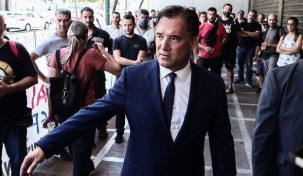 Επικοινωνία Γεωργιάδη- ΠΟΕΔΗΝ για ανανέωση των συμβάσεων 2.000 υγειονομικών