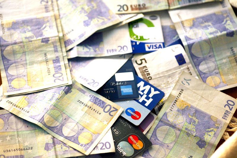 Εναλλακτικές λύσεις για τη ρύθμιση των "κόκκινων" δανείων- Ποιους δανειολήπτες αφορά