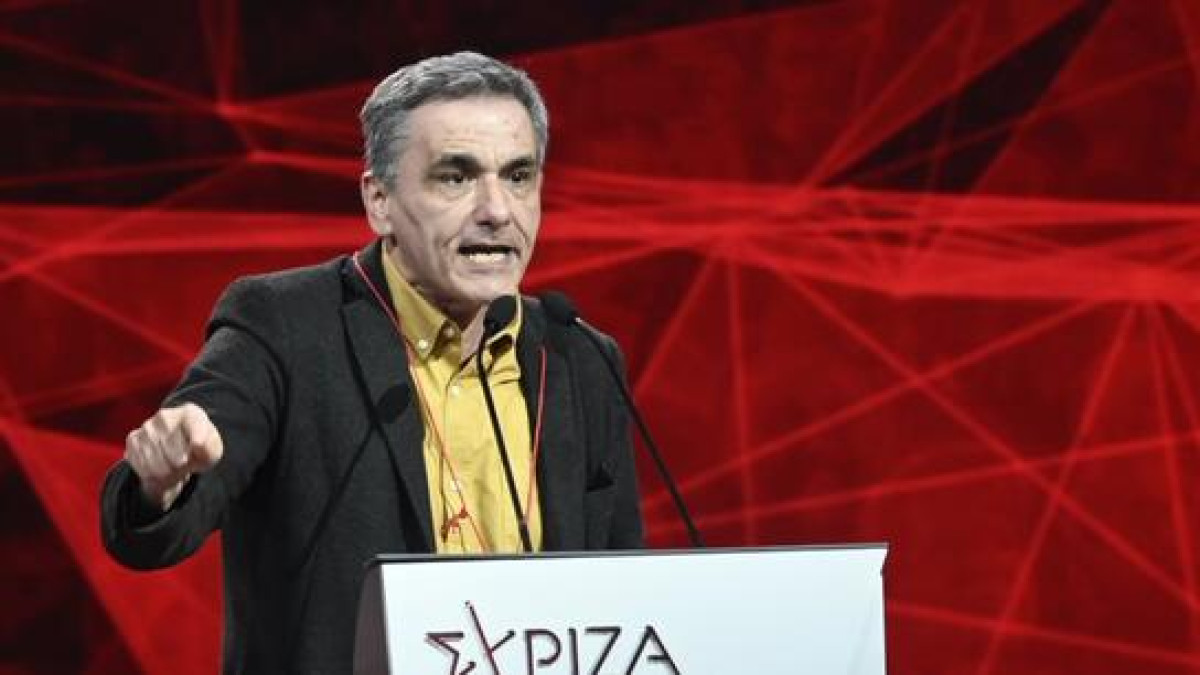 Τσακαλώτος: Σχέδιο τριών σημείων για το στεγαστικό