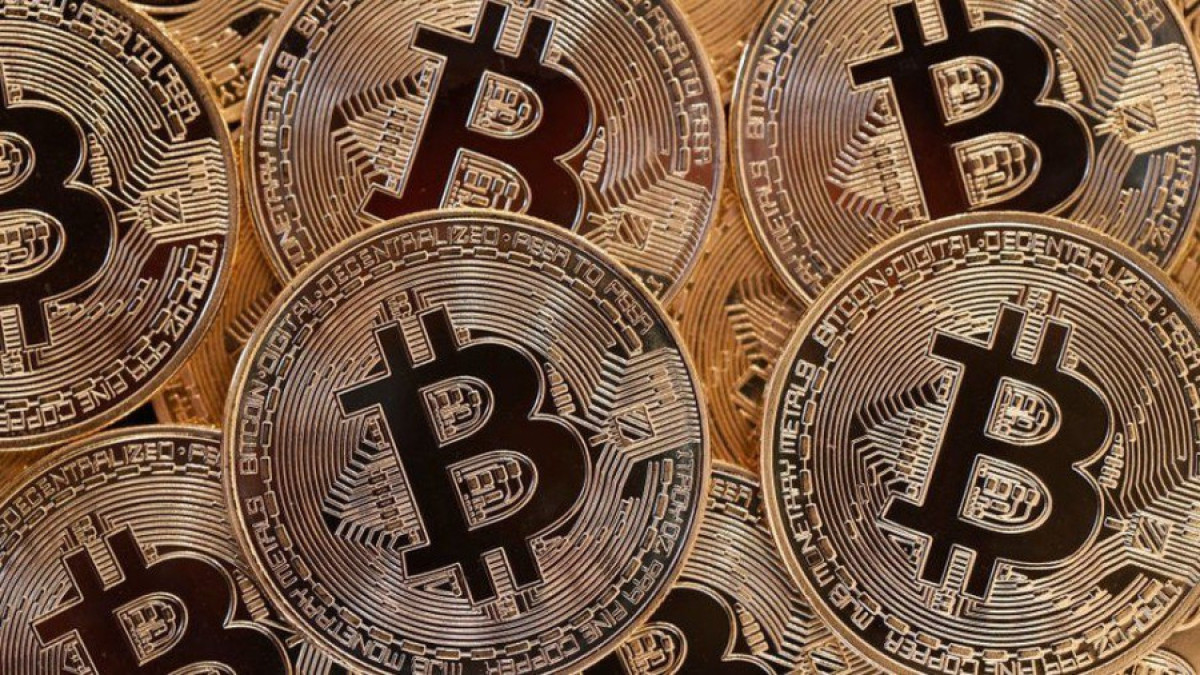 Πλησιάζει τα $104.000 το Bitcoin- Άνοδος 38% σε ένα μήνα