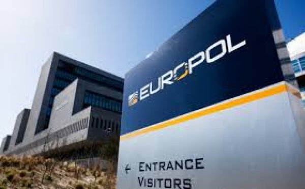 Συμβιβαστική συμφωνία για τη Δανία και τη europol