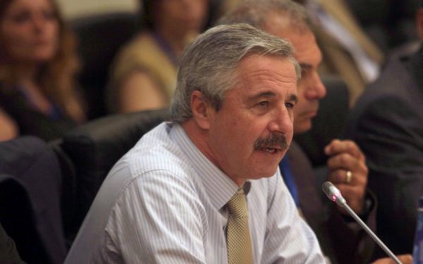 Μανιάτης: Ενθαρρυντικές οι ενδείξεις ύπαρξης κοιτασμάτων σπάνιων γαιών