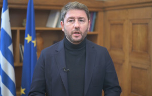 Ανδρουλάκης: Ο Μητσοτάκης καταθέτει ένα νομοσχέδιο συγκάλυψης
