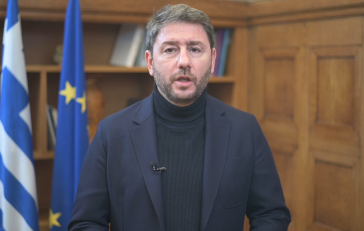 Ανδρουλάκης: Ο Μητσοτάκης καταθέτει ένα νομοσχέδιο συγκάλυψης
