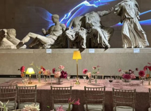 Μενδώνη για τη δεξίωση με φόντο τα γλυπτά του Παρθενώνα: Τέτοιες ενέργειες είναι προσβλητικές για τα πολιτιστικά αγαθά