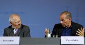 Ο Σόιμπλε διαψεύδει τον Βαρουφάκη