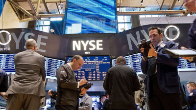 Πάτησε «γκάζι» η Wall Street για να… μαζέψει τα σπασμένα