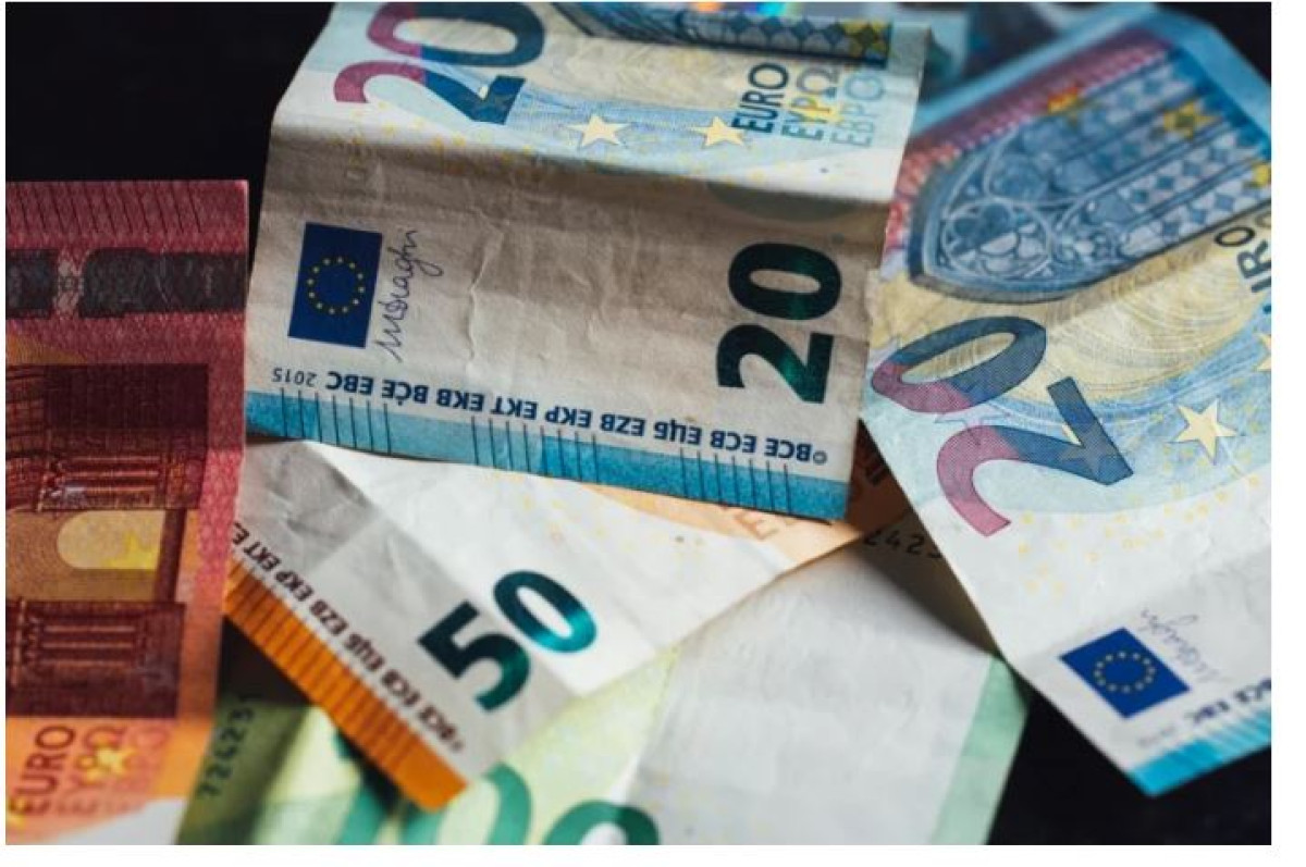 Έρχονται πληρωμές επιδομάτων ύψους 325 εκατ. ευρώ
