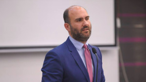 Μαρκόπουλος: Έρχεται ρύθμιση για ενίσχυση των πρατηριούχων με voucher έως €3.000