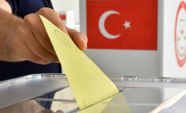 Επίσημο αίτημα AKP για ακύρωση των εκλογών στην Κωνσταντινούπολη