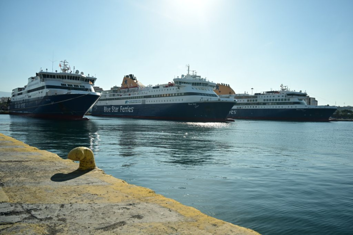 Λιμάνι του Πειραιά: Αυτοκίνητο έπεσε στη θάλασσα – Ένας νεκρός, αγωνία για δύο ηλικιωμένους