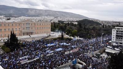 Συμφωνία Πρεσπών: ΣΥΡΙΖΑ-ΝΔ στα χαρακώματα και η Κεντροαριστερά σε κρίση