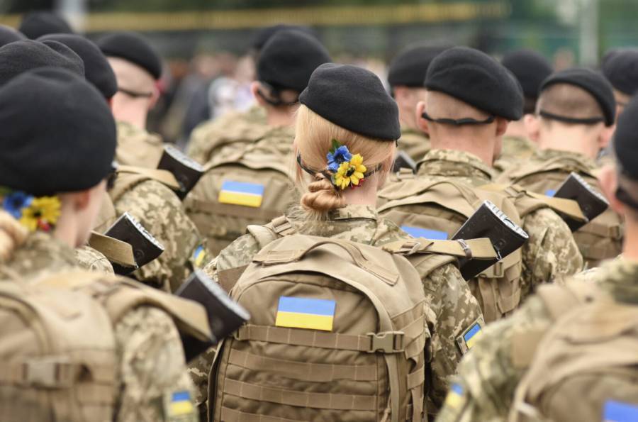 Ευρώπη: Από τις κυρώσεις στα όπλα για την Ουκρανία