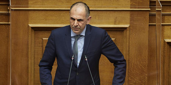 Βουλή-Η συζήτηση του νομοσχεδίου για τη λειτουργία του υπουργείου Εξωτερικών