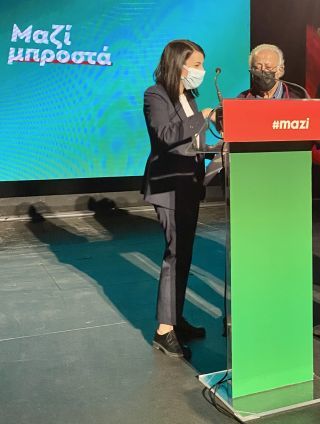 Ανανέωση, αλλά και σκηνοθετική εγγύηση «με σφραγίδα» στη συγκέντρωση του Ανδρουλάκη