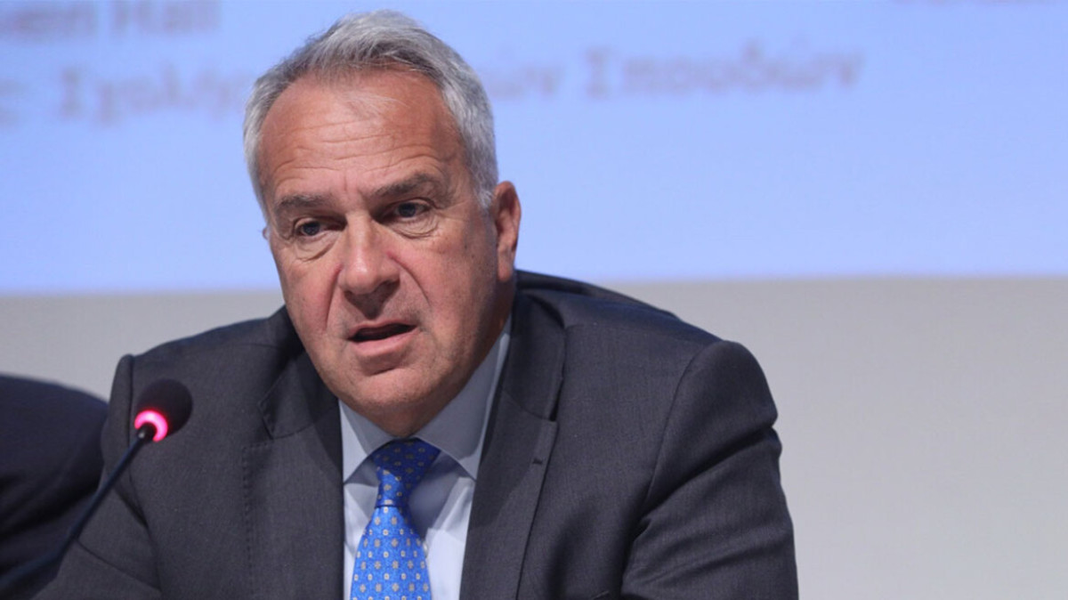 Ηράκλειο: Επίθεση κουκουλοφόρων κατά Βορίδη - «Δεν με φοβίζουν οι άθλιες πρακτικές», δήλωσε ο πρώην υπουργός