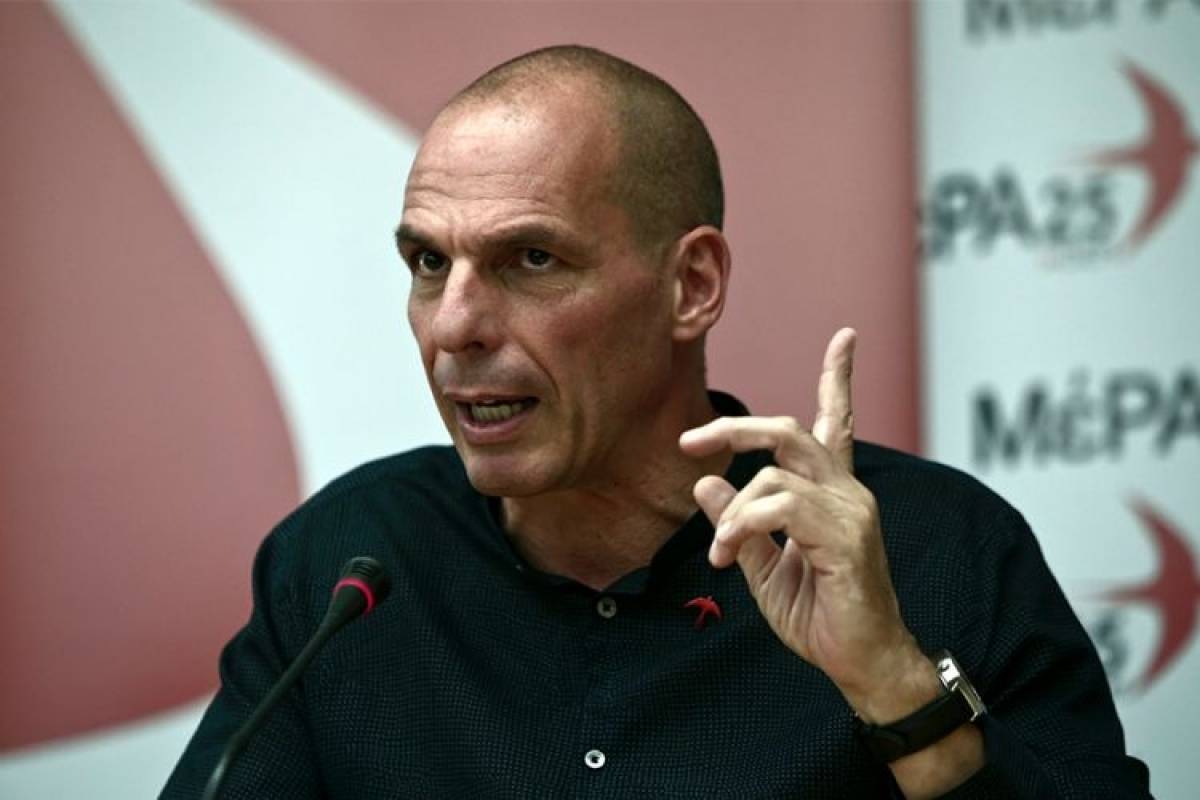 Βαρουφάκης: Η κυβέρνηση Μητσοτάκη «χτίζει» στα θεμέλια του μνημονίου Τσίπρα