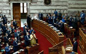 Από πού προέρχεται η πίεση για αλλαγή του εκλογικού νόμου