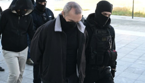 Κολωνός: Ισόβια στον Μίχο- Αποφυλακίζεται η μητέρα της 12χρονης