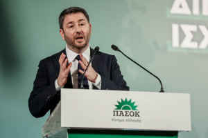 Ανδρουλάκης από Πάτρα: Σφοδρή επίθεση σε κυβέρνηση - Τέλος στην ασυδοσία, προτεραιότητα η περιφερειακή ανάπτυξη