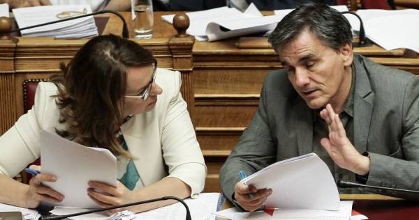 Τι προβλέπει η ρύθμιση για ΕΝΦΙΑ και φόρο επιχειρήσεων