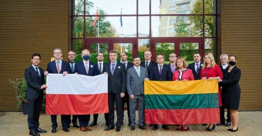 Πολωνία και Λιθουανία ανακαλούν 35 διπλωμάτες από τη Λευκορωσία