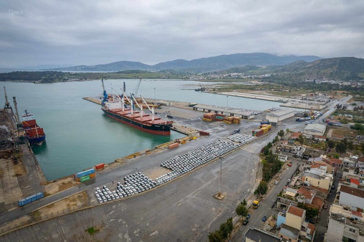 Διαμετακομιστικός κόμβος για αυτοκίνητα το λιμάνι του Βόλου