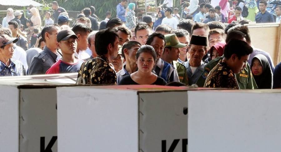 Ινδονησία: Τουλάχιστον 270 εκλογικοί υπάλληλοι πέθαναν μετρώντας ψήφους