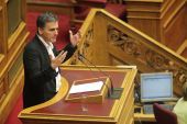 Τσακαλώτος feels proud: «Επιτυχία ότι πήραμε μόνο 5,7 δισ. ευρώ»