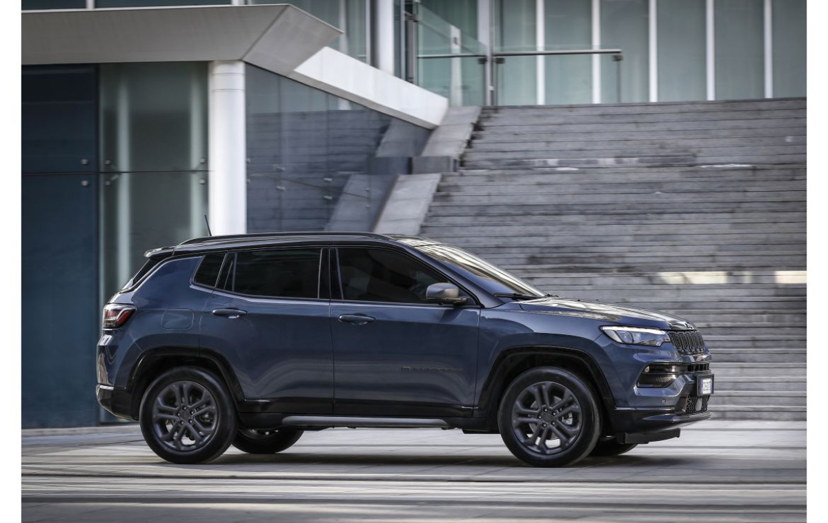 Jeep Compass 4xe: Εξηλεκτρισμένη Business Class