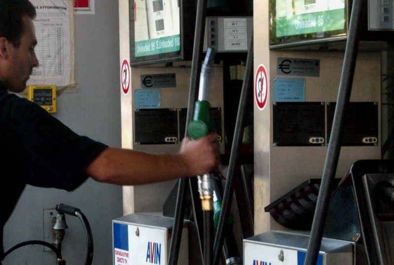 Τέτοια εποχή του χρόνου θα έχουν βάλει λουκέτο άλλα 1000 πρατήρια