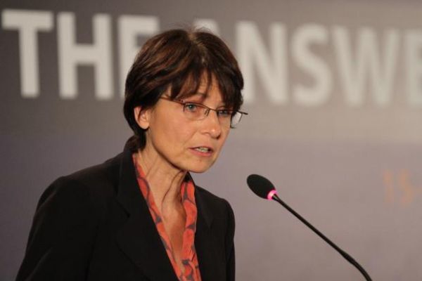 Επίτροπος Απασχόλησης: «Επαναφορά των εργασιακών και κοινωνικών δικαιωμάτων»