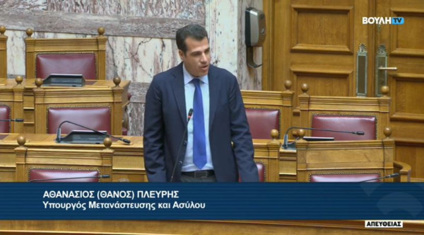 Νομοσχέδιο για τη μετανάστευση: Αυστηρότερο πλαίσιο επιστροφών και ποινών - Τα κυριότερα σημεία