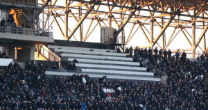 ΔΕΑΒ: Πρόστιμα σε ΠΑΟΚ και δεκατρείς φιλάθλους για προπηλακισμούς δημοσιογράφων στην Τούμπα