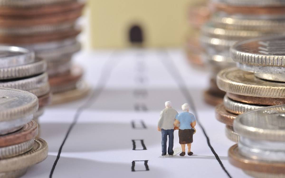 Πότε πληρώνονται οι συντάξεις Απριλίου και Μαΐου- Όλες οι ημερομηνίες
