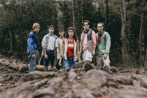 «DNA»: Η παράσταση για τους εφήβους που μιλά για bullying, πίεση και την ανάγκη να ανήκεις