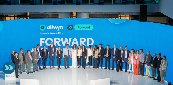 Allwyn Forward: Ανοιχτές οι αιτήσεις για τον νέο κύκλο – Μικρομεσαίες ελληνικές επιχειρήσεις καλούνται να κάνουν το επόμενο βήμα ανάπτυξης