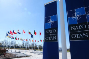 ΝΑΤΟ: Τα «στοιχήματα» της συνόδου κορυφής στη Χάγη και ο απρόβλεπτος αμερικανικός παράγοντας