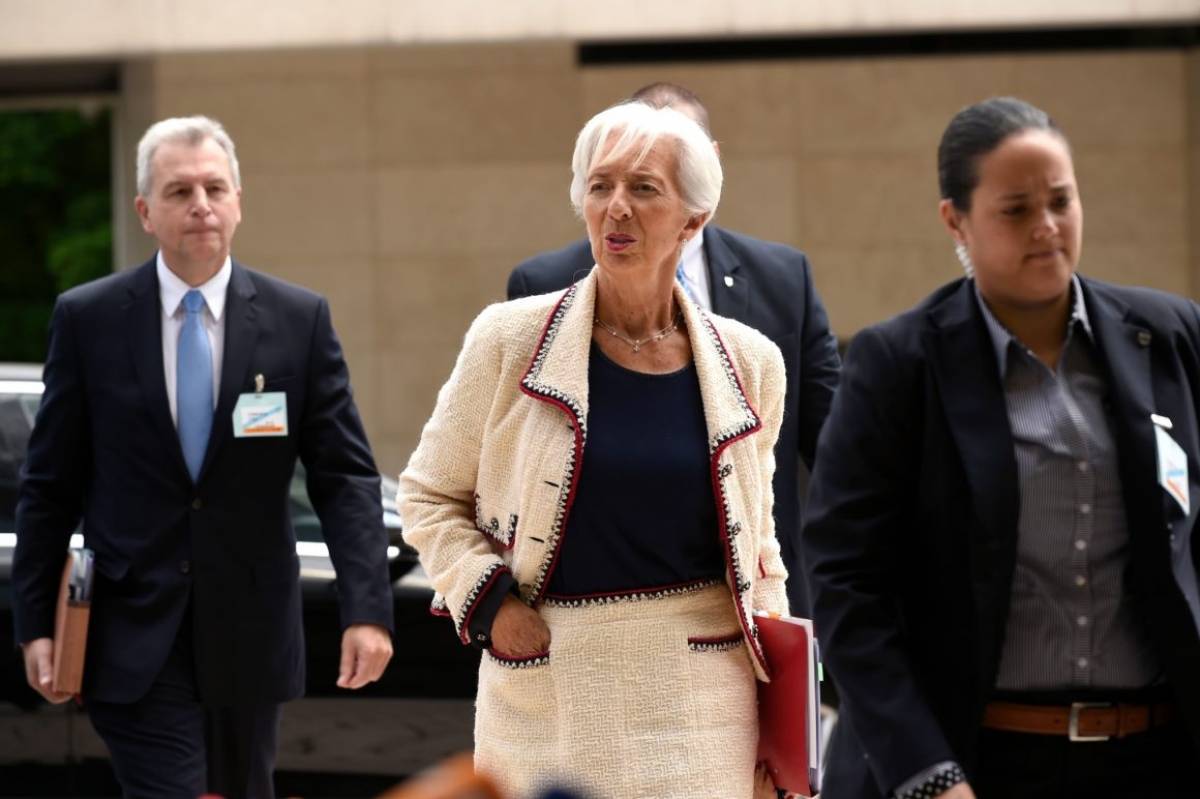 Βαρυσήμαντο μήνυμα Λαγκάρντ για χρήμα από το... ελικόπτερο