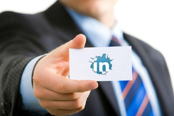 Πέντε τρόποι να βελτιώσετε το προφίλ σας στο LinkedIn