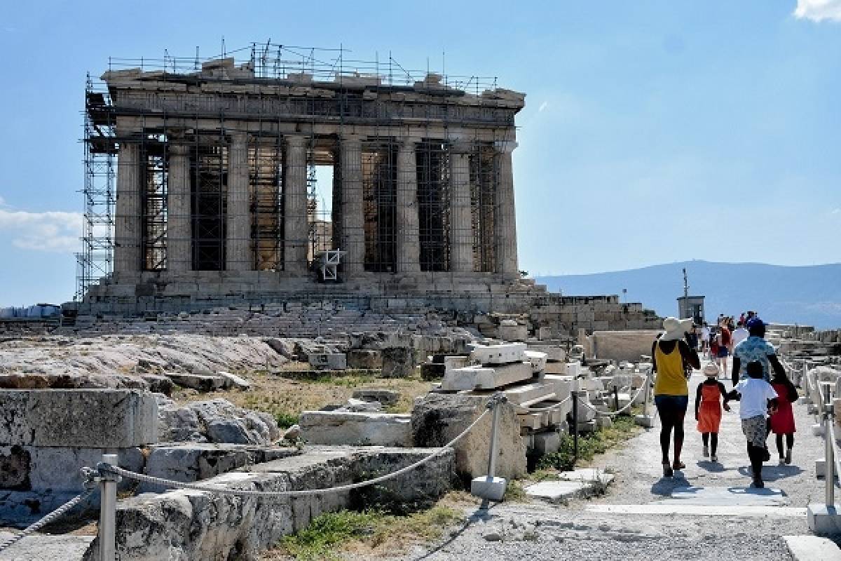 «Βούλιαξαν» οι ταξιδιωτικές εισπράξεις το Σεπτέμβριο και στο εννεάμηνο